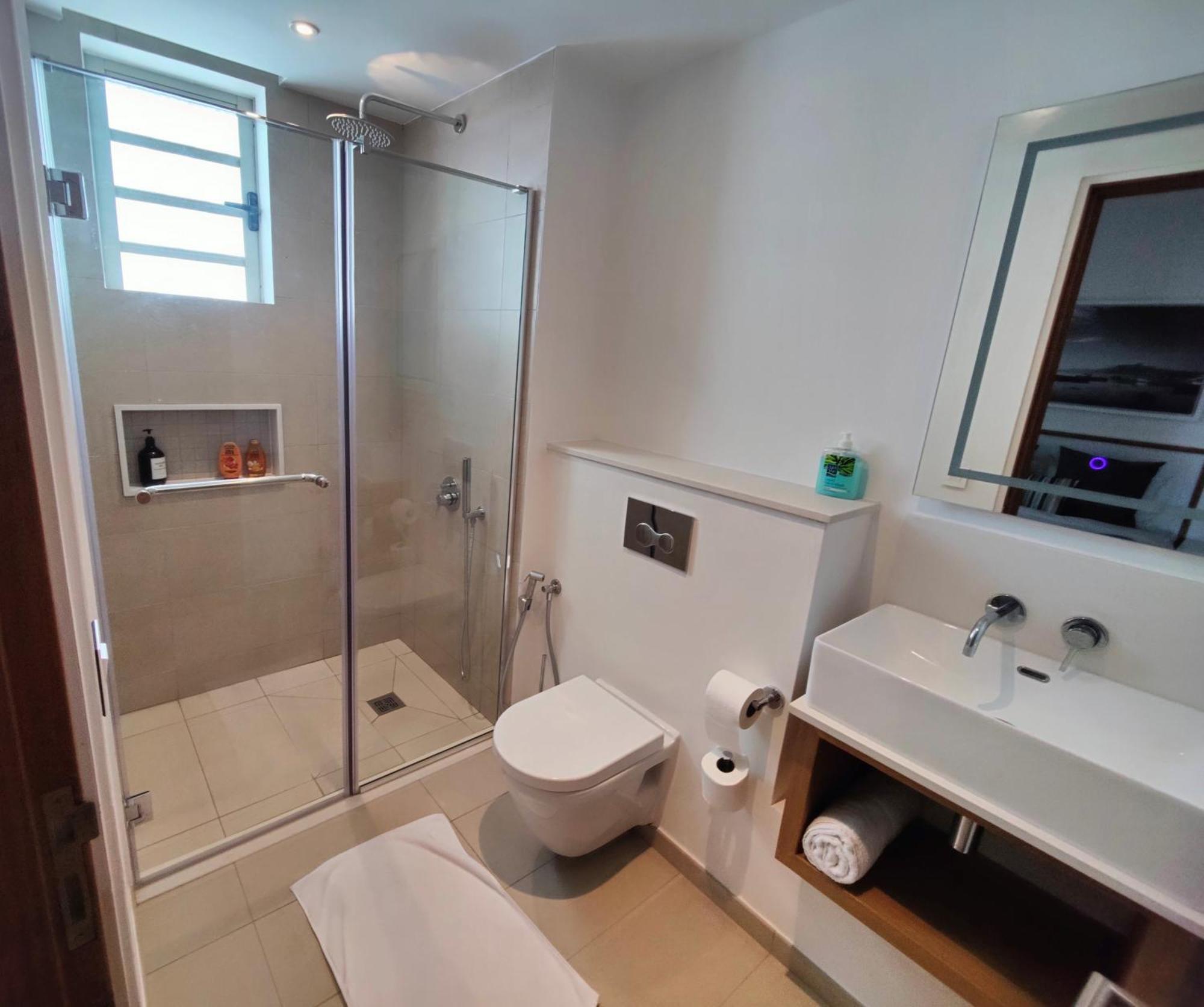 Ocean Point Beach Front Apartment 皮蒙斯角 外观 照片